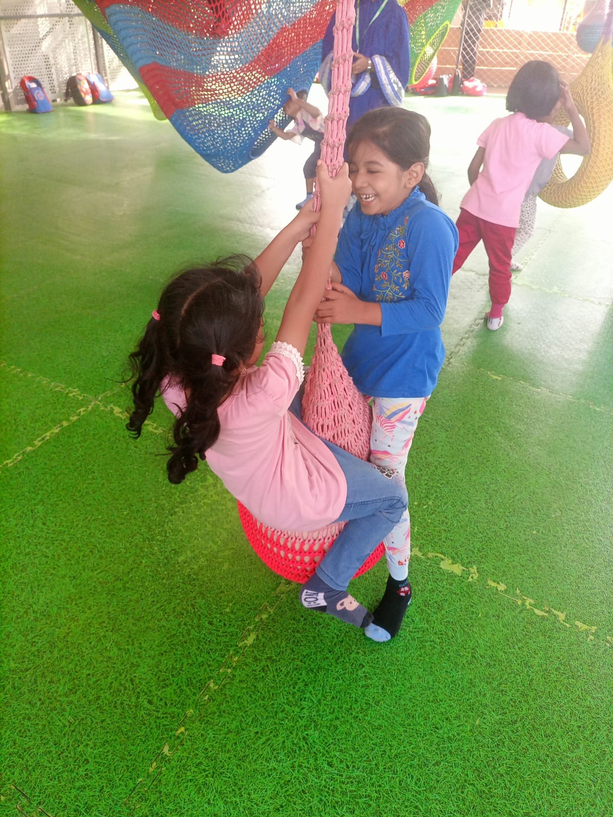 The field trip of Class KG (3)